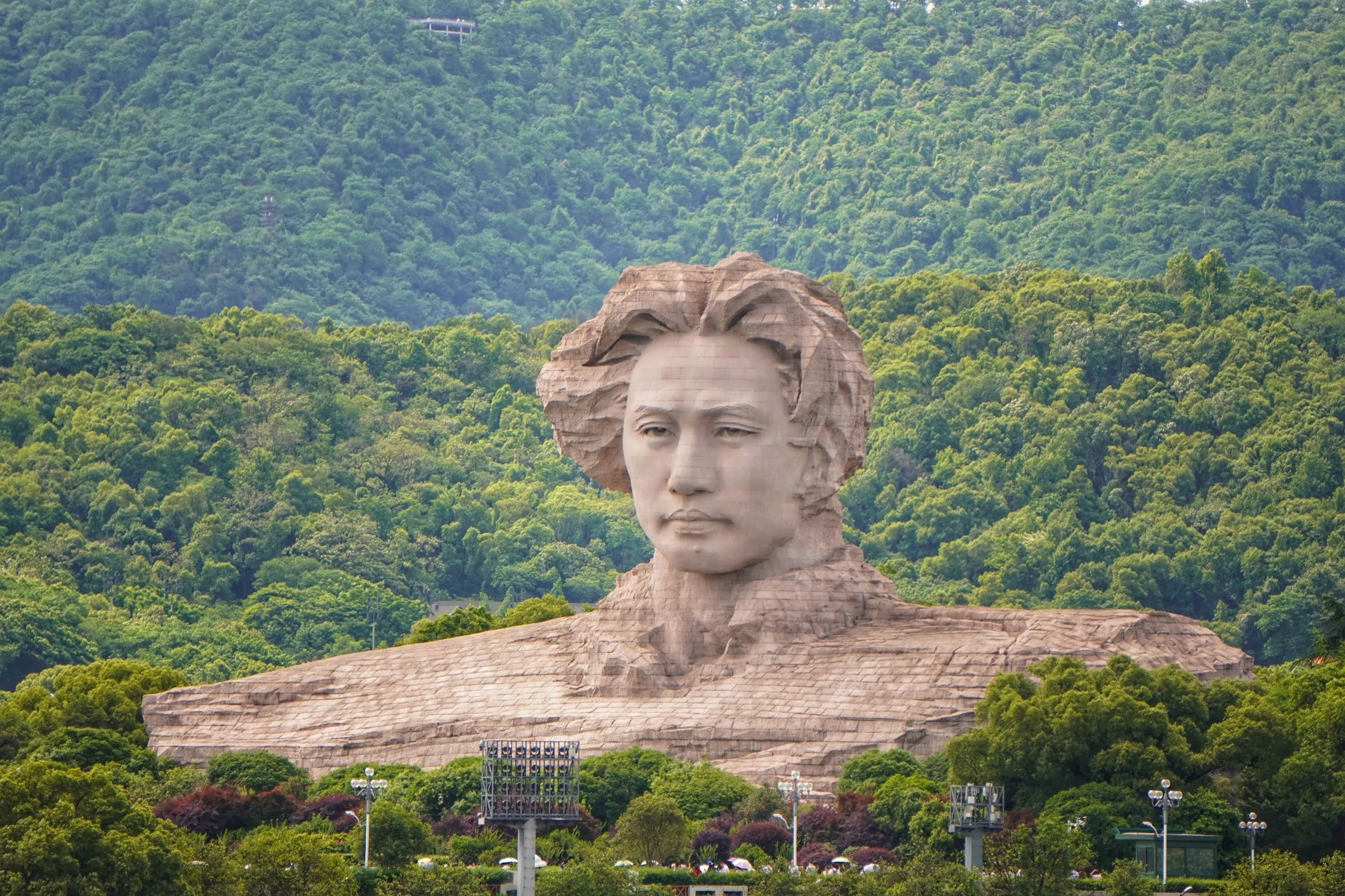 恰同学少年广场