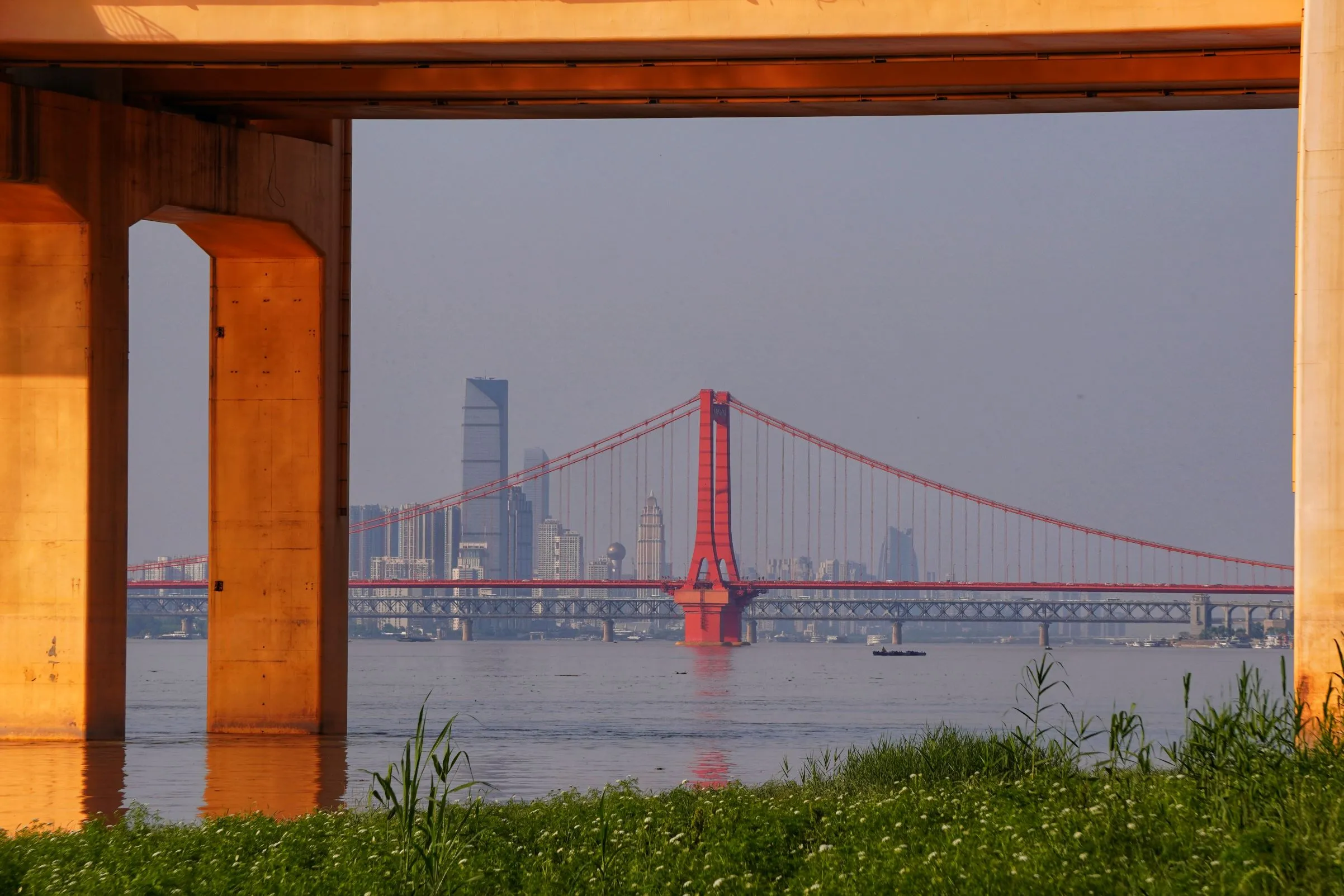 杨泗港